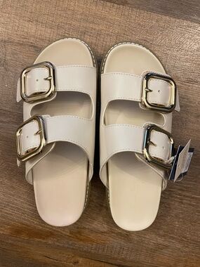 Universal Thread Cream Double-Buckle Slide Sandals with Gold Buckles